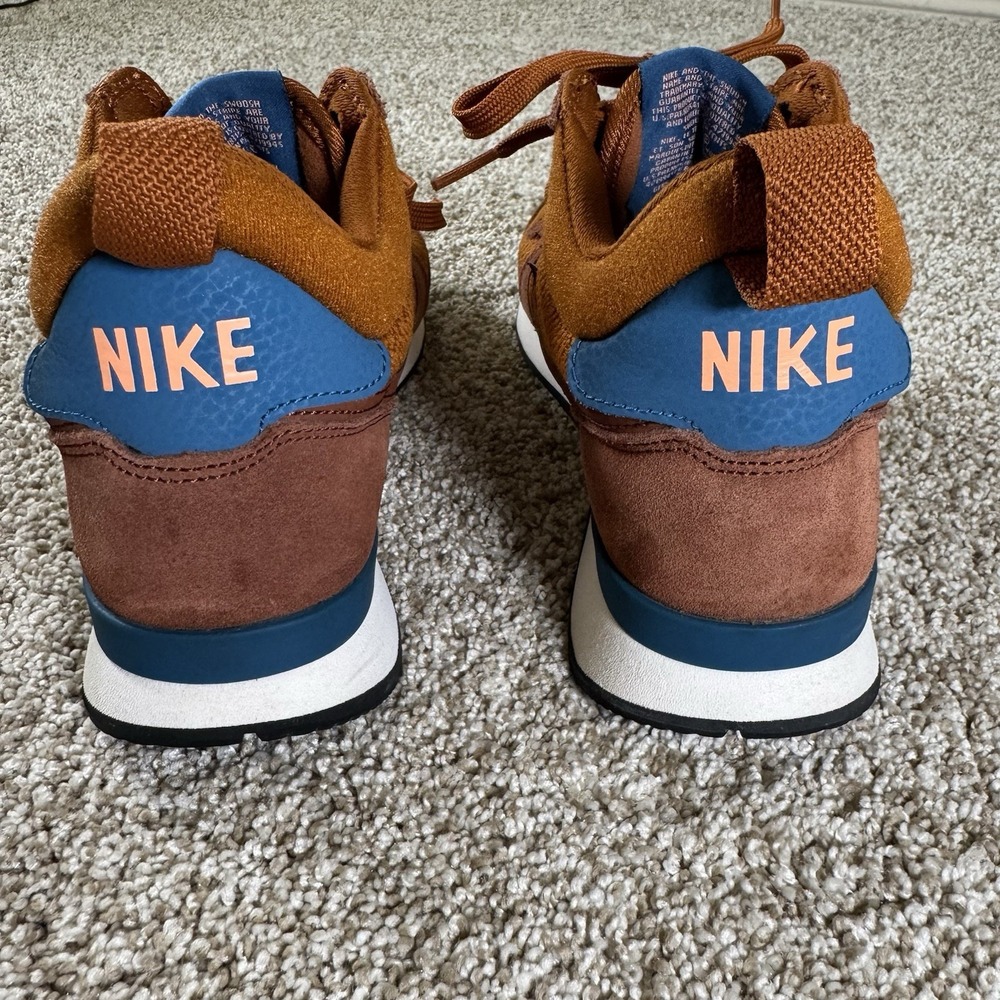 Nike Womens Size 7 Internationalist Mid‎ Suede Overlay Sneakers - Picture 11 of 14